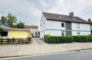 Anlageobjekt in 38226 Lebenstedt, Mehrfamilienhaus mit 7 Wohnungen 1 Hobbyraum und 6 Garagen