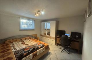 Immobilie mieten in Wilhelm-Östreich-Straße 11, 36093 Künzell, Gemütliche 2-Zimmer-Souterrainwohnung mit privatem Garten und Ste