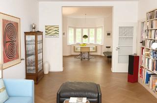 Wohnung kaufen in 40474 Düsseldorf, Düsseldorf-Golzheim! Tolle 3-4-Zimmer Altbauwohnung mit Balkon und TG-Einstellplatz!!!