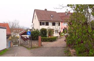 Haus kaufen in 61381 Friedrichsdorf, Friedrichsdorf - Schönes Haus mit Fernblick (für Investor)