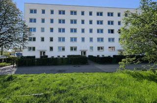 Wohnung kaufen in 06126 Westliche Neustadt, Leerstehende Erdgeschosswohnung mit Terrasse und Entwicklungspotenzial