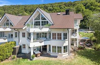 Wohnung kaufen in 72458 Albstadt, Das Besondere leben: Stilvolle und modernisierte Wohnung mit Gartenanteil und Garage in Bestlage