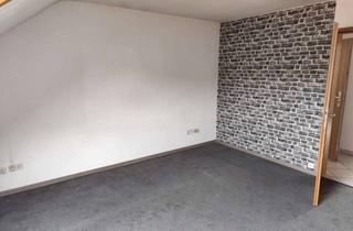 Wohnung kaufen in Bahnhofstr., 74927 Eschelbronn, Gepflegte 2-Zimmer-Dachgeschosswohnung in Eschelbronn