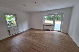 Wohnung mieten in Alte Poststr. 6a, 42555 Velbert, 3 Zimmer mit Balkon im Erdgeschoss frisch renoviert