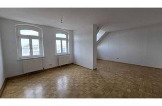 Wohnung mieten in Marienberger Straße 22, 09125 Altchemnitz, Charmante Dachgeschosswohnung im historischen Altbau mit Einbauküche!