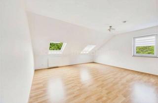 Wohnung mieten in 65933 Griesheim, 3-Zimmer-Nichtraucherwohnung im Dachgeschoss: hell und mit eigenem Stellplatz