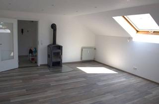 Wohnung mieten in 84186 Vilsheim, Renovierte und lichtdurchflutete 3-Zi.-DG-Wohnung mit Balkon