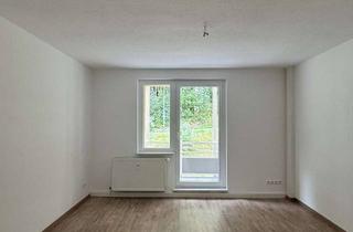 Wohnung mieten in Hellendorfer Str. 41c, 01816 Bad Gottleuba, Großzügige 4-Raum-Wohnung mit zwei Balkonen und zwei Bädern – *ein Monat kaltmietfrei*