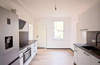 Wohnung mieten in Herrenruhmweg, 22946 Trittau, Trittau - Erstbezug nach Sanierung: Große Erdgeschoss Wohnung mit Terrasse + Garten