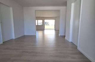 Wohnung mieten in Weststraße 9-17, 52134 Herzogenrath, Schicke Terrassenwohnung mit offenem Grundriß, frisch renoviert