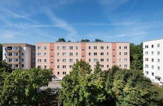 Wohnung mieten in Fritz-Kube-Ring 12, 02994 Bernsdorf, Ein Zuhause, das dich versteht – sogar montags./A home you'll love—even on Mondays.
