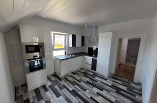 Wohnung mieten in 65479 Raunheim, 3-Zimmer-Maisonette-Wohnung mit Balkon und EBK in Raunheim (Nichtraucher)