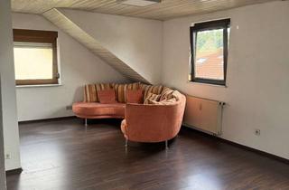 Wohnung mieten in Gerhart-Hauptmann Straße, 73066 Uhingen, Alltagstaugliche 3,5-Zimmer-Wohnung in Uhingen