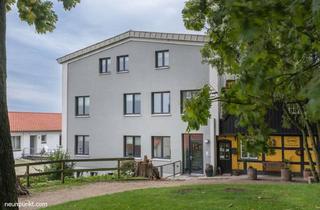 Wohnung mieten in 24376 Kappeln, Moderne 2-Zimmer-Wohnung mit Balkon und Schleiblick. Hell, stilvoll und maritim gelegen.