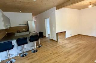 Wohnung mieten in Oberdorfener Straße 1b, 84405 Dorfen, außergewöhnlich: 3-Zi-Wohnung mit angrenzender Werkstätte