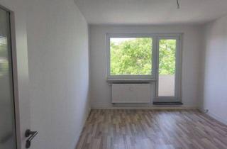 Wohnung mieten in Straße Glück-Auf 12, 06526 Sangerhausen, Dreiraumwohnung in ruhiger Wohnlage mit Balkon