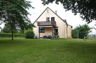 Haus kaufen in 95176 Konradsreuth, Geräumiges Ein- bis Zweifamilienhaus mit Garten in Konradsreuth