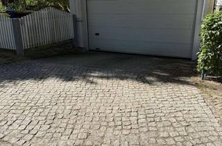 Garagen mieten in Hugo-Wolf-Steig, 12557 Köpenick, Motorradstellplatz in Tiefgarage zu vermieten!