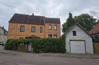 Einfamilienhaus kaufen in Waidmannsweg 25, 06126 Nietleben, Haus in Halle Nietleben mit drei Wohneinheiten