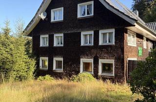 Haus kaufen in Oberhöllsteig, 79874 Breitnau, Schwarzwaldhof 1826 auf 12.000 m² – Wohnen, Ferienvermietung & Landwirtschaft in Alleinlage