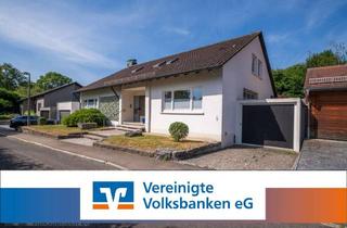 Einfamilienhaus kaufen in 71067 Sindelfingen, Besonderes Schmuckstück! Einfamilienhaus mit traumhaftem Garten und 3 Garagen im Spitzholz!