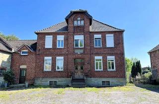 Haus kaufen in 59597 Erwitte, Viel Platz für neue Pläne:Zweifamilienhaus mit Nebengebäuden in Erwitte-Ebbinghausen!