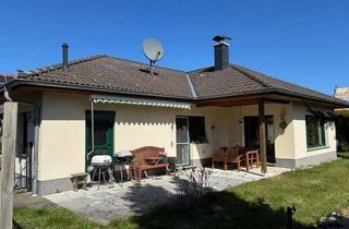 Einfamilienhaus kaufen in 19075 Pampow, Schöner Einfamilienhausbungalow mit 3 Zimmern und Garage mit Werkstatt in Pampow