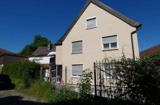 Haus kaufen in Donauwörther Str., 86551 Aichach, 2 Wohnungen in einem Haus - zentrale Lage - zum sanieren