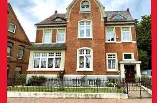Villa kaufen in 21481 Lauenburg, Historische Jugendstilvilla in bester Hafenlage – Repräsentatives Mehrfamilienhaus mit Potenzial