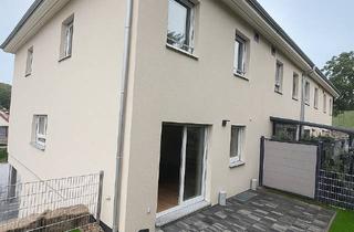 Haus mieten in Am Hasenpfad, 74889 Sinsheim, Reihenhaus KFW 40 inkl. PV Anlage & Wärmepumpe Einliegerwohnung Garten