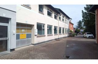 Gewerbeimmobilie mieten in 22869 Schenefeld, Lagerhalle 186 m², erbenerdig mit Rolltor und eigenem WC in 22869 Schenefeld