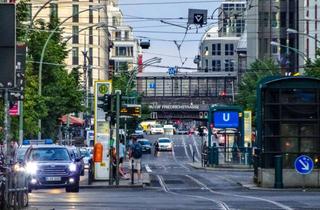 Geschäftslokal mieten in 10117 Mitte, Repräsentative Ladenfläche zu vermieten in Berlin-Mitte