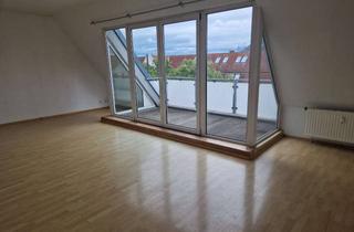 Wohnung kaufen in Ordensmeisterstraße 55, 12099 Tempelhof, Lichtdurchflutete Dachgeschosswohnung in Tempelhof - von Privat
