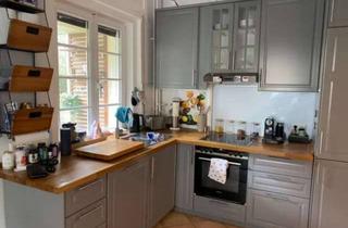 Wohnung kaufen in Westendallee 109, 14052 Berlin, Charmante Altbauwohnung mit Balkon im begehrten Berliner Westend – bezugsfrei