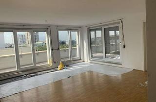 Penthouse mieten in Melli Beese Straße 10, 60486 Bockenheim, Luxuriöse 3 Zimmer Penthouse Wohnung mit Skylineblick und direktem Aufzug in die Wohnung