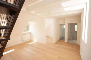 Lofts mieten in Andernacherstraße, 50968 Marienburg, Architektur trifft Wohnkomfort! Aussergewöhnliche Maisonette mit Galerie und Loft-Charakter!