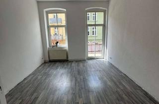 Wohnung mieten in 15232 Frankfurt, 5-Raum-Wohnung mit Gäste-WC und Balkon | ca. 100 m²