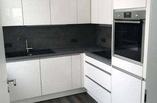 Penthouse mieten in Ebertplatz, 50668 Altstadt-Nord, Luxuriöse 3-Zimmer-Penthousewohnung mit Einbauküche & Waschtrockner, Klimaanlage und Markiesen