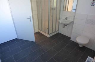 Wohnung mieten in Layritzstr. 25, 95028 Innenstadt, Helle renovierte Wohnung in der Layritzstraße