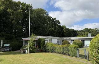 Haus kaufen in Susanne-Fischer-Weg 16, 25938 Nieblum, Ebenerdiges Zuhause mit viel Platz und großem Garten in Wyk auf Föhr. Zwei Wohnungen, unterkellert