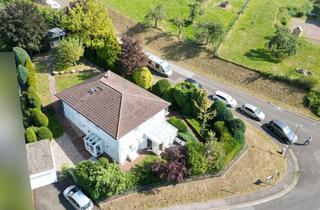 Einfamilienhaus kaufen in In Der Hohl, 65719 Hofheim am Taunus, SOFORT FREI: Kernsaniertes Einfamilienhaus in exklusiver Feldrandlage von Hofheim mit Riesen-Garten!