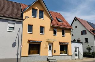 Haus kaufen in 73092 Heiningen, Mehr Wohnfläche als gedacht – Modernisierte Immobilie mit flexiblen Nutzungsmöglichkeiten