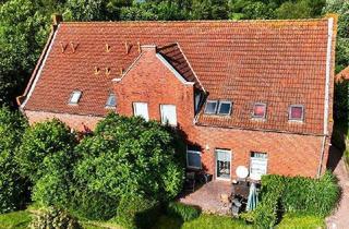 Anlageobjekt in 26844 Jemgum, Ehemalige Dorfschule: Vermietetes Fünf-Parteien-Haus in Dollartnähe