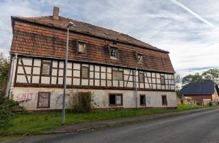 Haus kaufen in 06642 Kaiserpfalz, Investition in die Zukunft: Großzügiges Fachwerkhaus mit 25 Zimmern in Sachsen-Anhalt