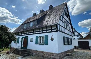 Einfamilienhaus kaufen in 08485 Lengenfeld, Mach aus 2 Wohnungen 1 Zuhause !