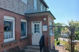 Einfamilienhaus kaufen in 37620 Halle, Halle - Freistehendes Familienhaus mit großem Grundstück, 2 Terrassen