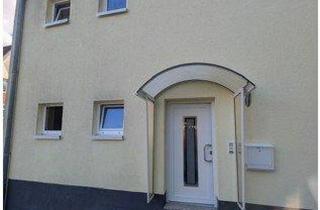 Doppelhaushälfte kaufen in 42657 Solingen, Solingen - Gepflegte Doppelhaushälfte mit Terrasse, Garage mit direktem Haus