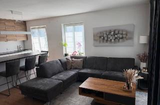 Wohnung kaufen in 93073 Neutraubling, Neutraubling - Neuwertige 3-Zimmer-Wohnung inkl. EBK & 2 TG-Stellplätze