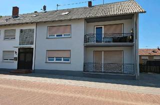 Haus kaufen in 66265 Heusweiler, Heusweiler - Exklusives Mehrgenerationenhaus in Heusweiler-Holz
