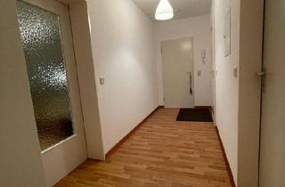Wohnung kaufen in 15537 Erkner, Erkner - Nähe TESLA *ETW * 2 Zimmer * Küche * Bad *Stellplatz von Privat
